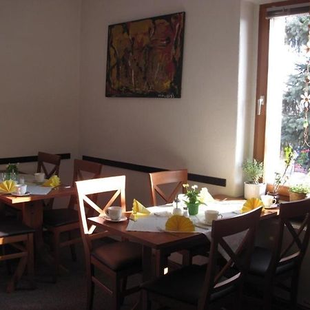Dresdner Hoehe Dresda Esterno foto